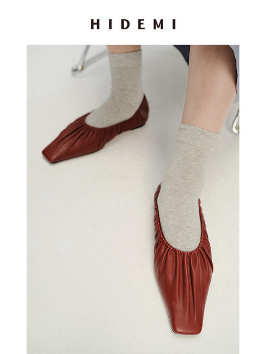 HIDEMI 褶皱小羊皮方尖头平底鞋 黑色/马卡龙蓝/酒红色/银色 商品图7