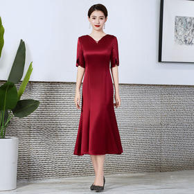 WXG8326新款高端优雅气质修身V领五分袖礼服裙