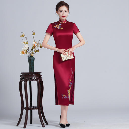 上海旗袍厂LHS-103年轻喜婆婆结婚旗袍婚宴礼服裙 商品图0