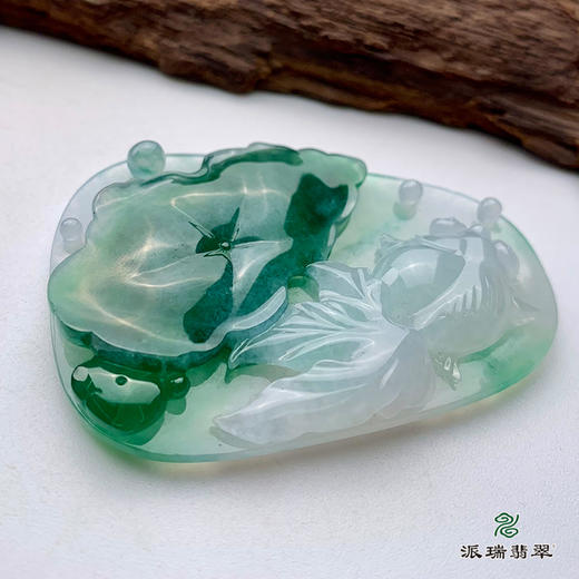 派瑞翡翠 翡翠挂件 糯冰种 飘翠 商品图3