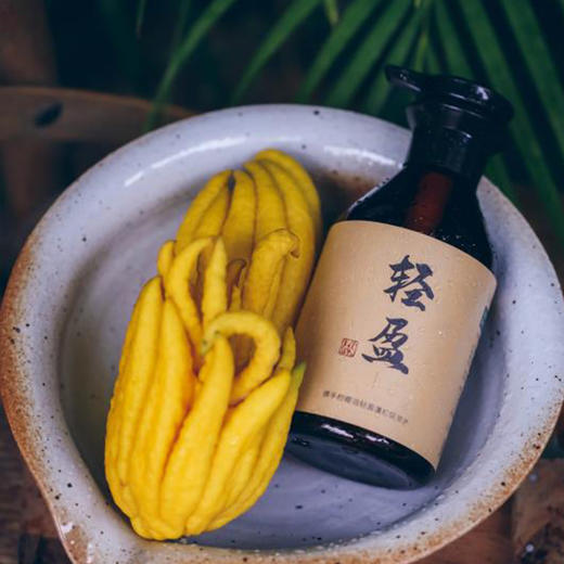 用自然的精华从头疏起 佛手柑轻盈蓬松洗发水 330ml/瓶 商品图2