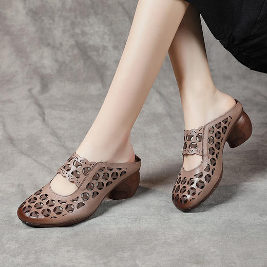 2022春夏新民族风粗高跟包头凉拖牛皮镂空透气复古真皮妈妈拖鞋女 MLD3003 商品图1
