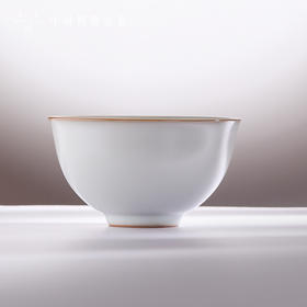 问鼎汝瓷复刻款月白泓水碗