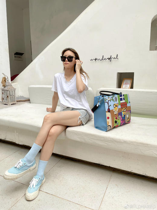 小黄人跨界撞色印花托特包 商品图6