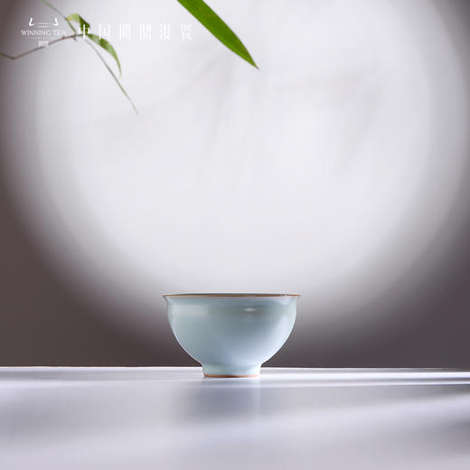 问鼎汝瓷复刻款天青折口碗 商品图0