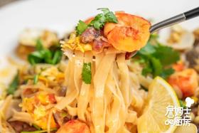 瑶柱肠海鲜盖仔粉