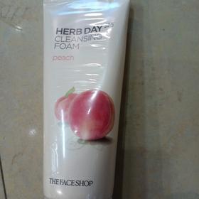 菲诗小铺草本水蜜桃泡沫洁面膏170g