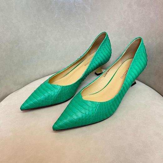 IUIU SECOND2022春季蛇皮浅口小中跟正装鞋通勤鞋高跟商场同款U22AE18201 商品图2