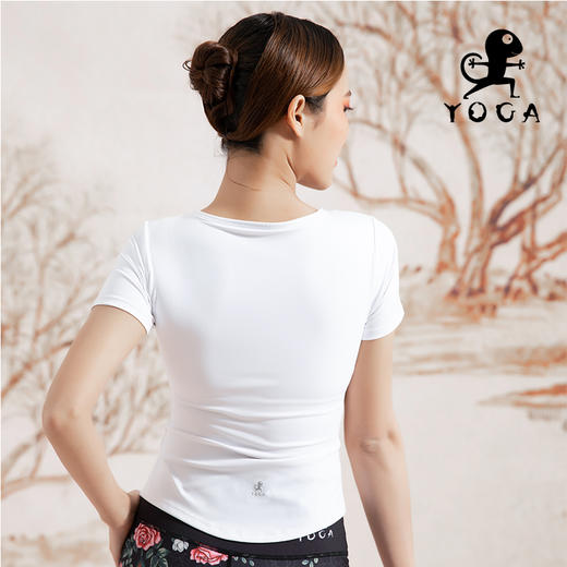 壁虎瑜伽【2203SY148】小V领修腰T恤（有胸垫）【5天发货】 商品图4