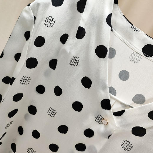 丁摩 春夏真丝衬衫V领桑蚕丝上衣别致大码上衣Q122012-DA499 商品图3