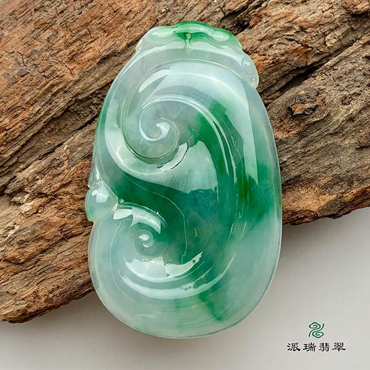 派瑞翡翠 翡翠挂件 糯冰种 飘翠 商品图0