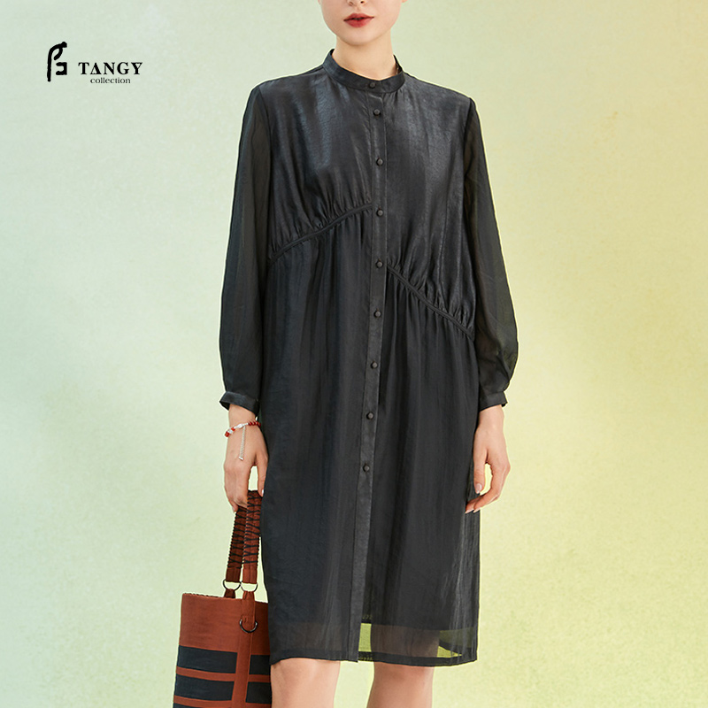TANGY Collection/天意精品2022年春夏新品国捏褶立领长款莨绸连衣裙