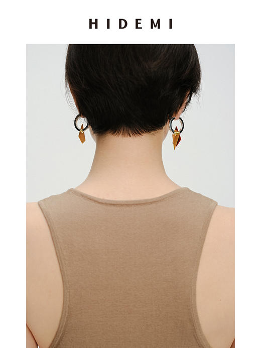 HIDEMI简约几何设计感不对称可拆卸式红色烤金耳环 商品图0