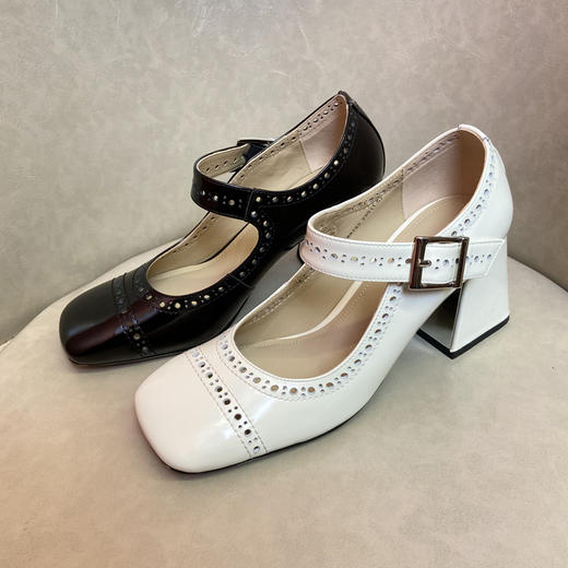 IUIU SECOND2022春夏新款粗跟法式冲孔高跟鞋复古玛丽珍仙女鞋U22AE17841 商品图2