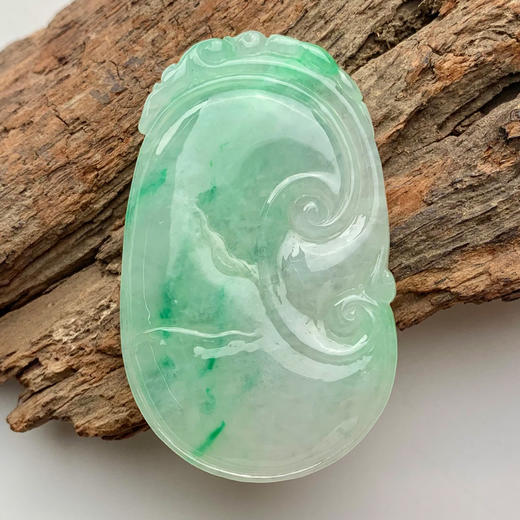 派瑞翡翠 翡翠挂件 糯冰种 飘翠 商品图3