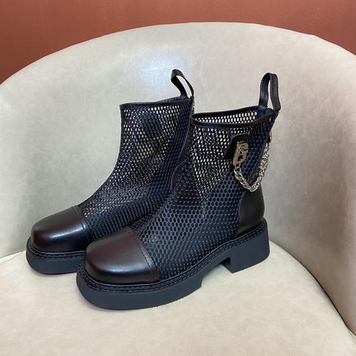 IUIU SECOND2022春季新款镂空马丁靴夏季网靴透气百搭粗跟舒适中筒商场同款U22AM17891 商品图2
