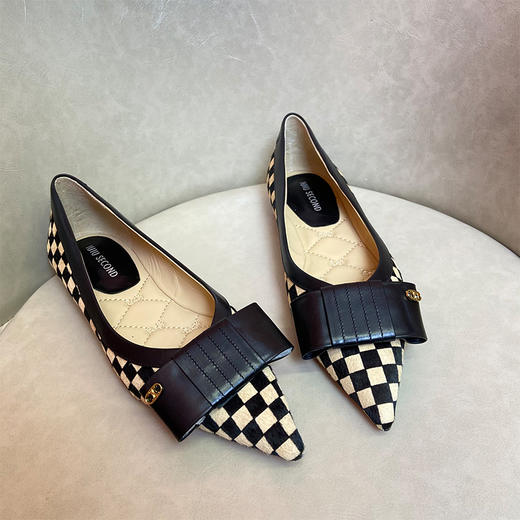 IUIU SECOND2022春季新款时尚棋牌格马毛尖头平底浅口单鞋U22AE18291 商品图1