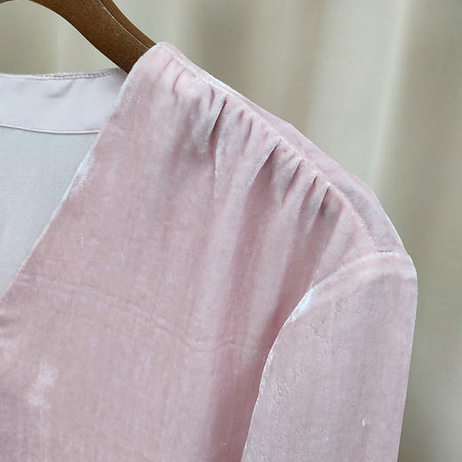 丁摩 春秋洋气真丝丝绒上衣女衬衫宽松长袖V领打底衫Q121207-DS399 商品图6