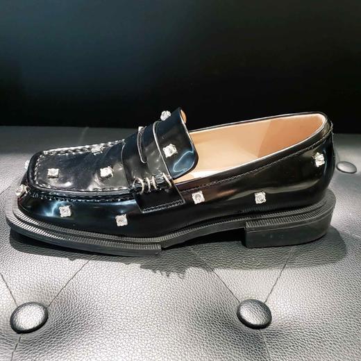 LFGJ 12410 设计师款开边珠皮方头钻饰乐福鞋 商品图1