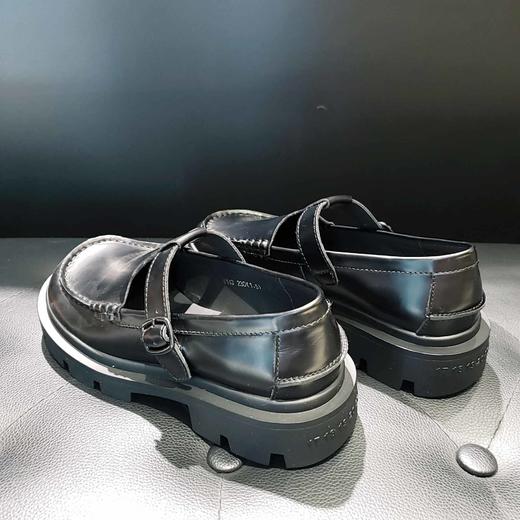 LFGJ 6143 经典方头开边珠皮玛丽珍女鞋 商品图4