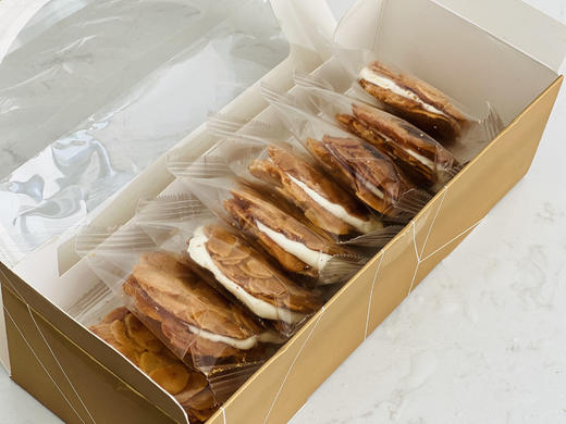 “杏仁牛扎酥”，软软的牛轧糖，香脆的杏仁瓦片，这款饼干真的招架不住好吃，每包180g，8枚独立装 商品图2