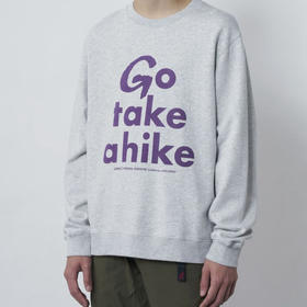 GRAMICCI TAKE A HIKE SWEATSHIRT 标语印花圆领套头卫衣