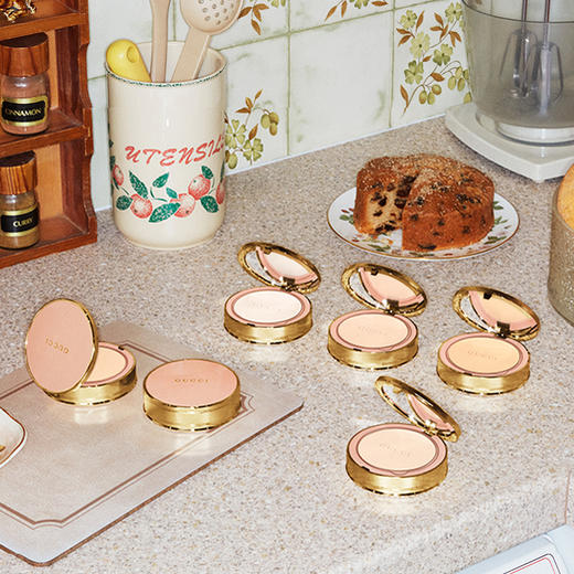 【中欧班列精选】GUCCI古驰柔焦凝光粉饼 商品图1