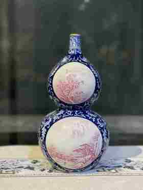 18:02青花开窗雪景葫芦瓶