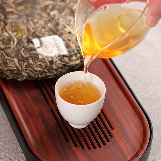 压箱底 2022壬寅虎年纪念饼 普洱生茶 饼茶 商品图4