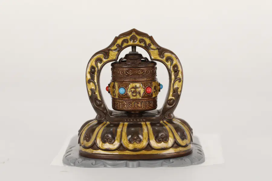 包铜车载太阳能转经轮