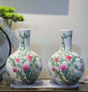 江荣荣粉彩九桃小天球