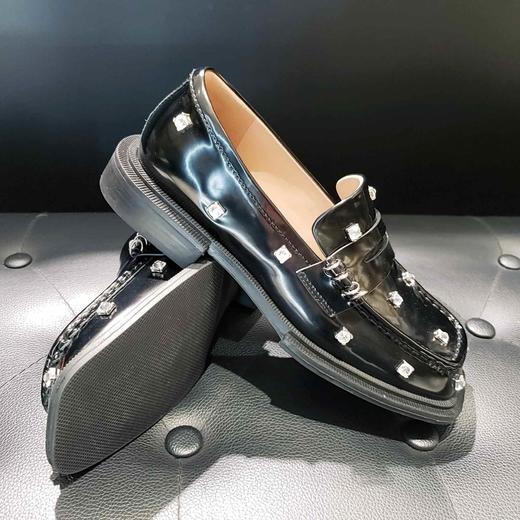 LFGJ 12410 设计师款开边珠皮方头钻饰乐福鞋 商品图3