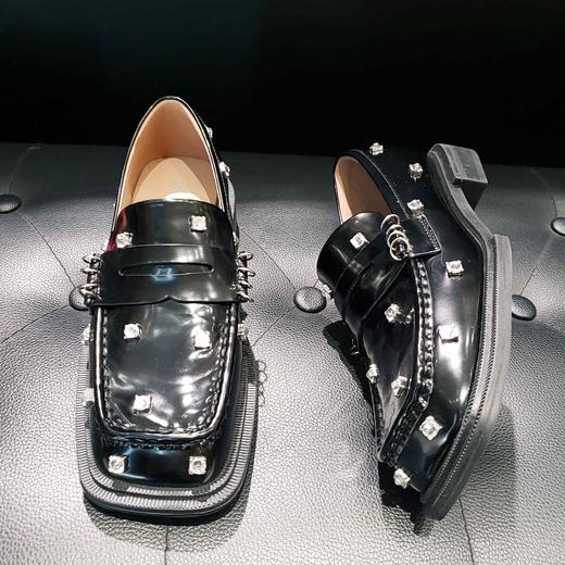 LFGJ 12410 设计师款开边珠皮方头钻饰乐福鞋 商品图2