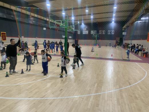 【宏鑫体育@朝阳】19.9元抢3次篮球精品课，科学有效地提升孩子整体的身体素质，动脑能力，反应能力。 商品图4