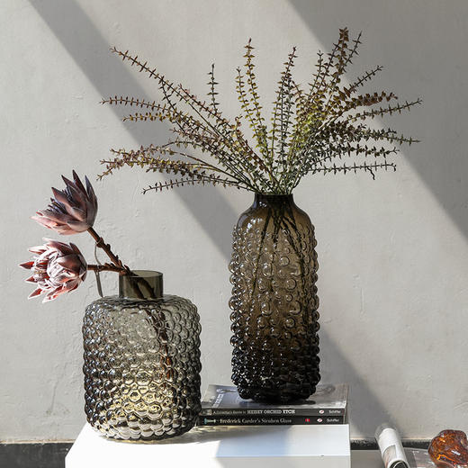 2022.3月新华浮点浅黑玻璃花瓶 商品图0