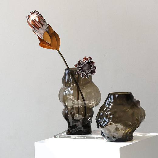 2022.3月新款异形陨石玻璃花瓶 商品图0