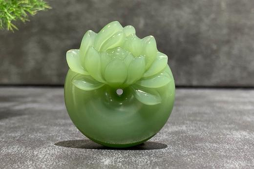 【御珠宫坊】碧玉莲花扣挂件 商品图0