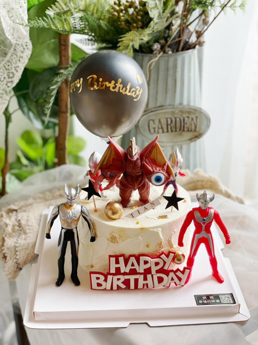 私人订制奥特曼蛋糕，图片全部为定制后成品展示，没有完全重复的两款，下单前可私信客服 商品图9