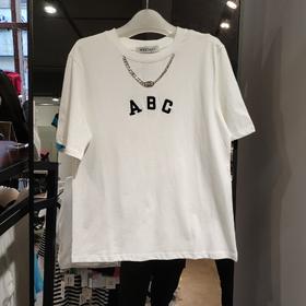 女立体绣字母钉链短T6033