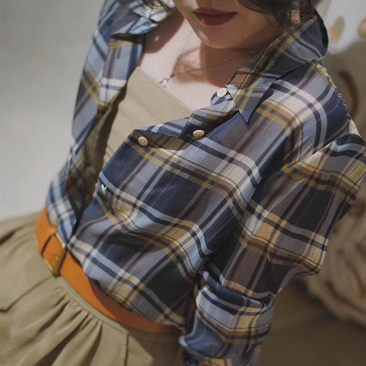 洋气减龄 ｜ 禾家BF风真丝格纹衬衣