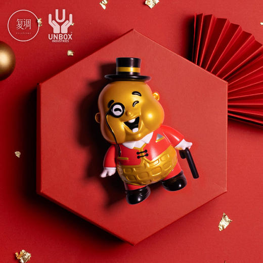 现货Unbox Chubbi 花生肥仔 金色大号 搪胶 商品图0