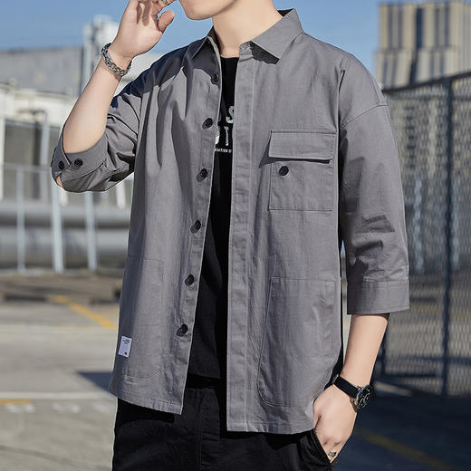 2022时尚新款韩版七分袖男士衬衫翻领休闲绿色宽松型夏季现货普通纯色棉青年衬衫男 商品图5