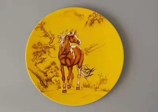 国瓷永丰源 元德龙3300垫盘之乾隆八骏 商品图0