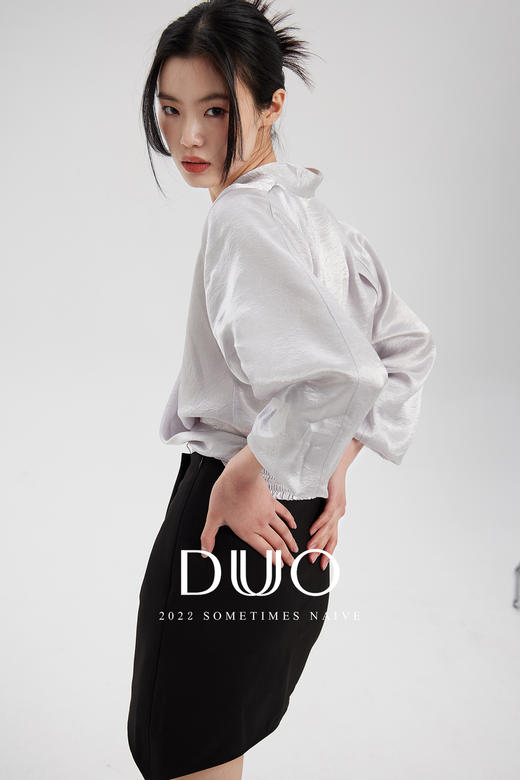 天文爱情学银色进口日本醋酸深V衬衫 商品图3