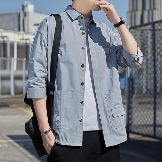 2022时尚新款韩版七分袖男士衬衫翻领休闲绿色宽松型夏季现货普通纯色棉青年衬衫男 商品图1