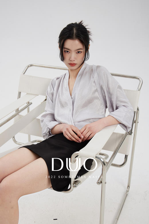 天文爱情学银色进口日本醋酸深V衬衫 商品图4