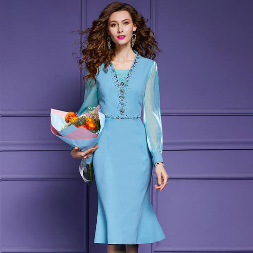 FMY43920新款法式时尚优雅气质收腰V领长袖钉珠鱼尾裙 商品图1