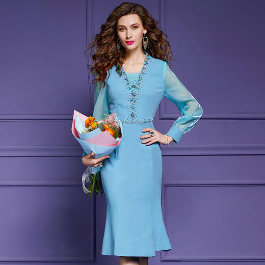 FMY43920新款法式时尚优雅气质收腰V领长袖钉珠鱼尾裙 商品图0