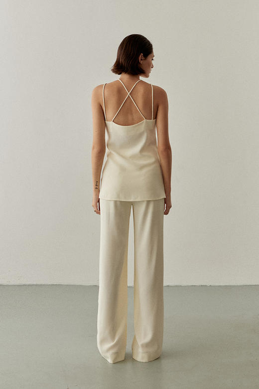 Viktoria Chan | SS22003 Rika strap top [吊带上衣  浅米 / 黑 ] 商品图2