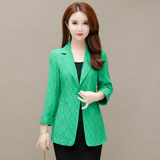 YWE E22A008气质优雅缎面提花小西装外套 商品图1